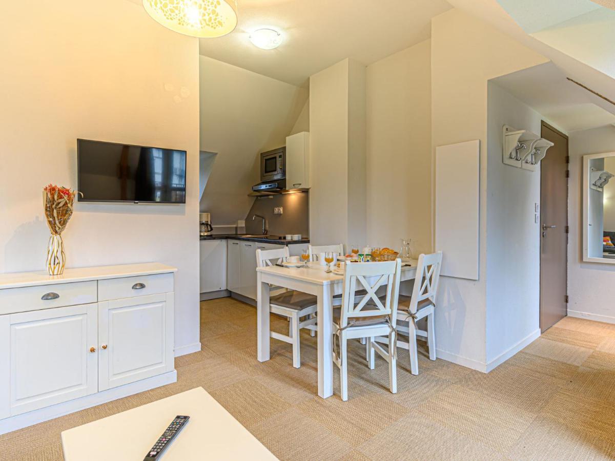 Apartment Chateau De Kergonano-16 By Interhome Baden Buitenkant foto